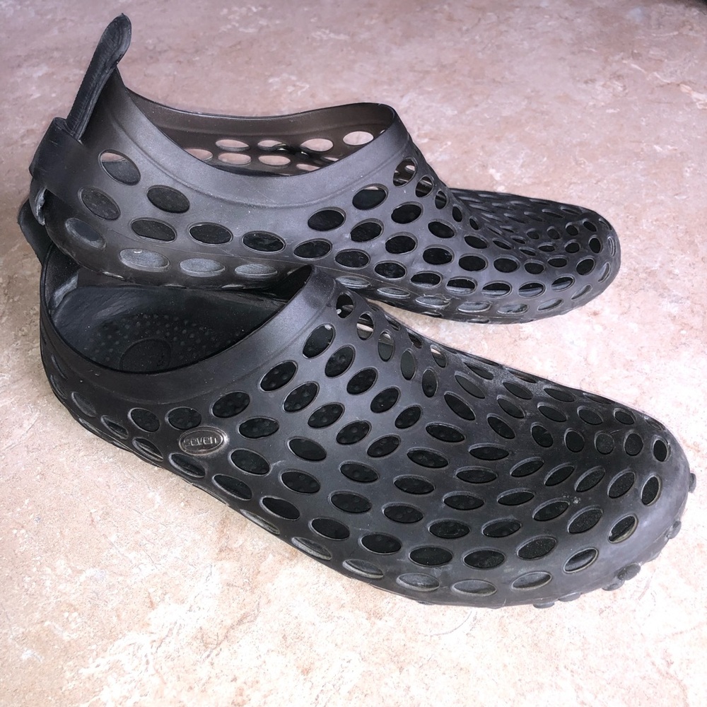 WATER SHOES - MEN'S  Seven